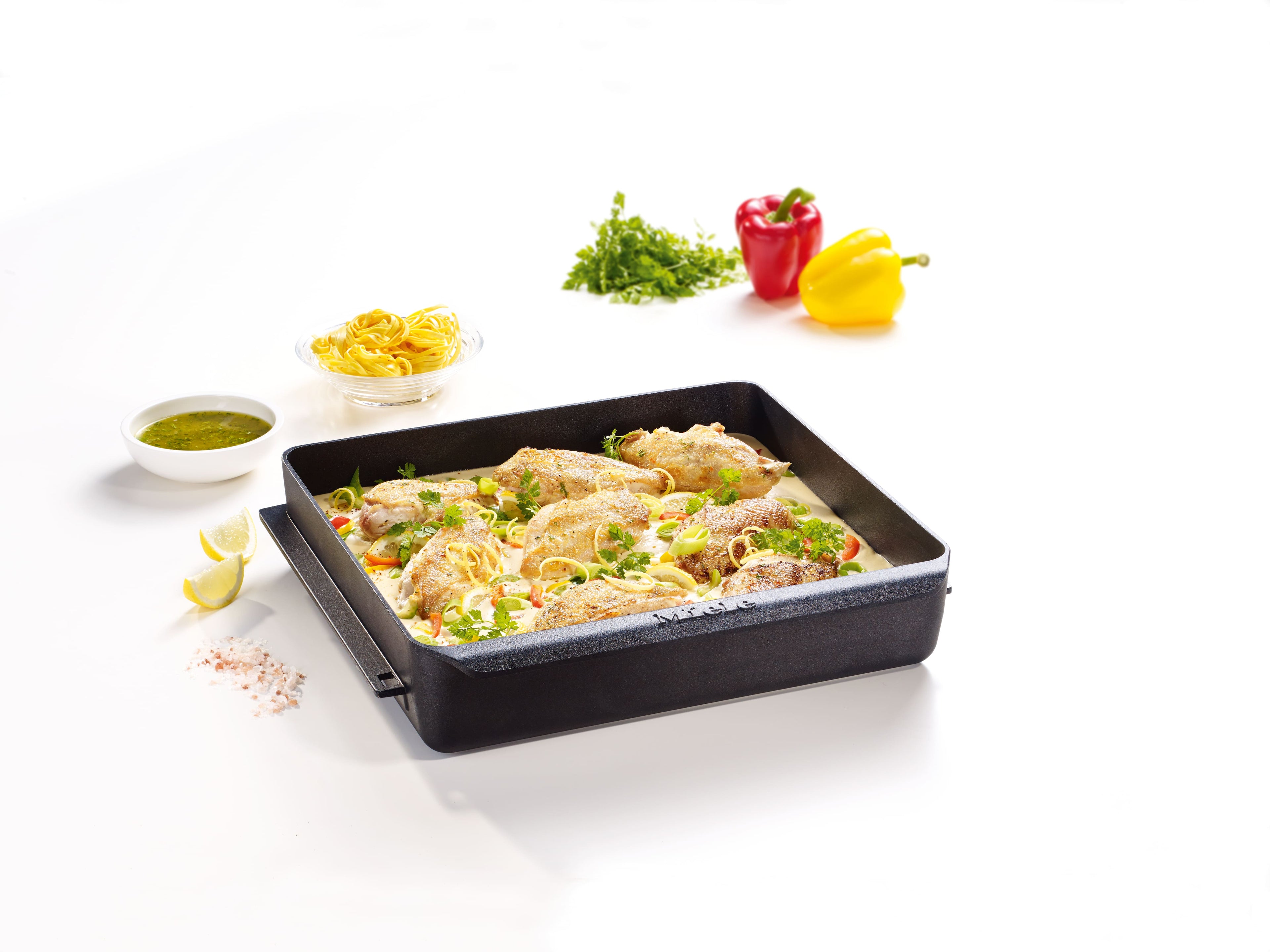 Pek├í─Źe Gourmet k induk─Źn├şmu va┼Öen├ş Miele HUB 62-35