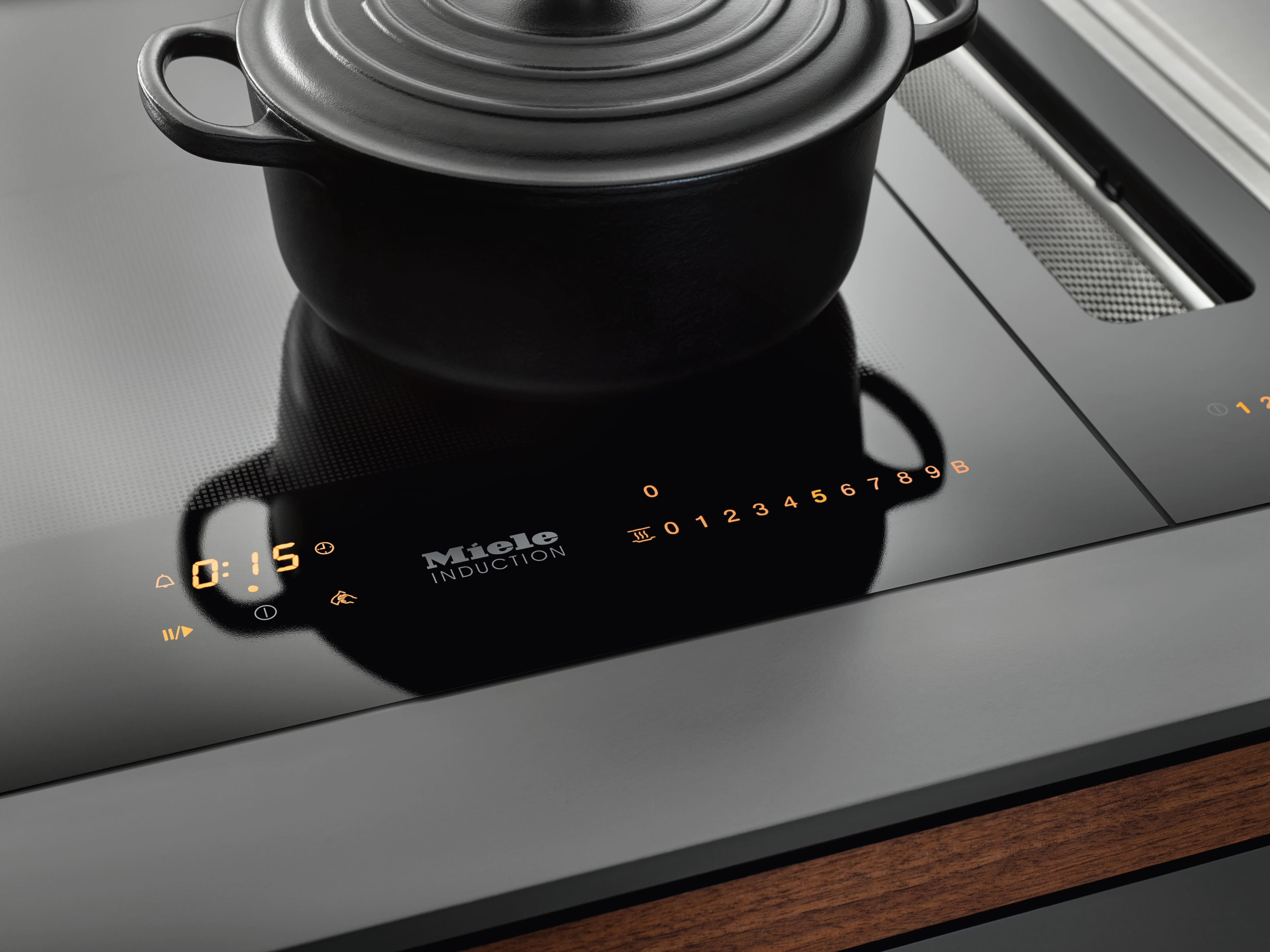 Prvek SmartLine Miele CS 7612 FL