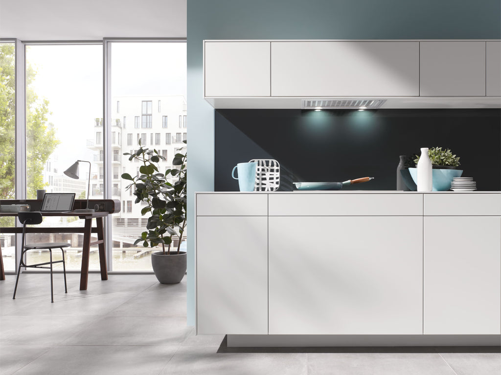 Vestavný plošný odsávač par Miele DA 2558