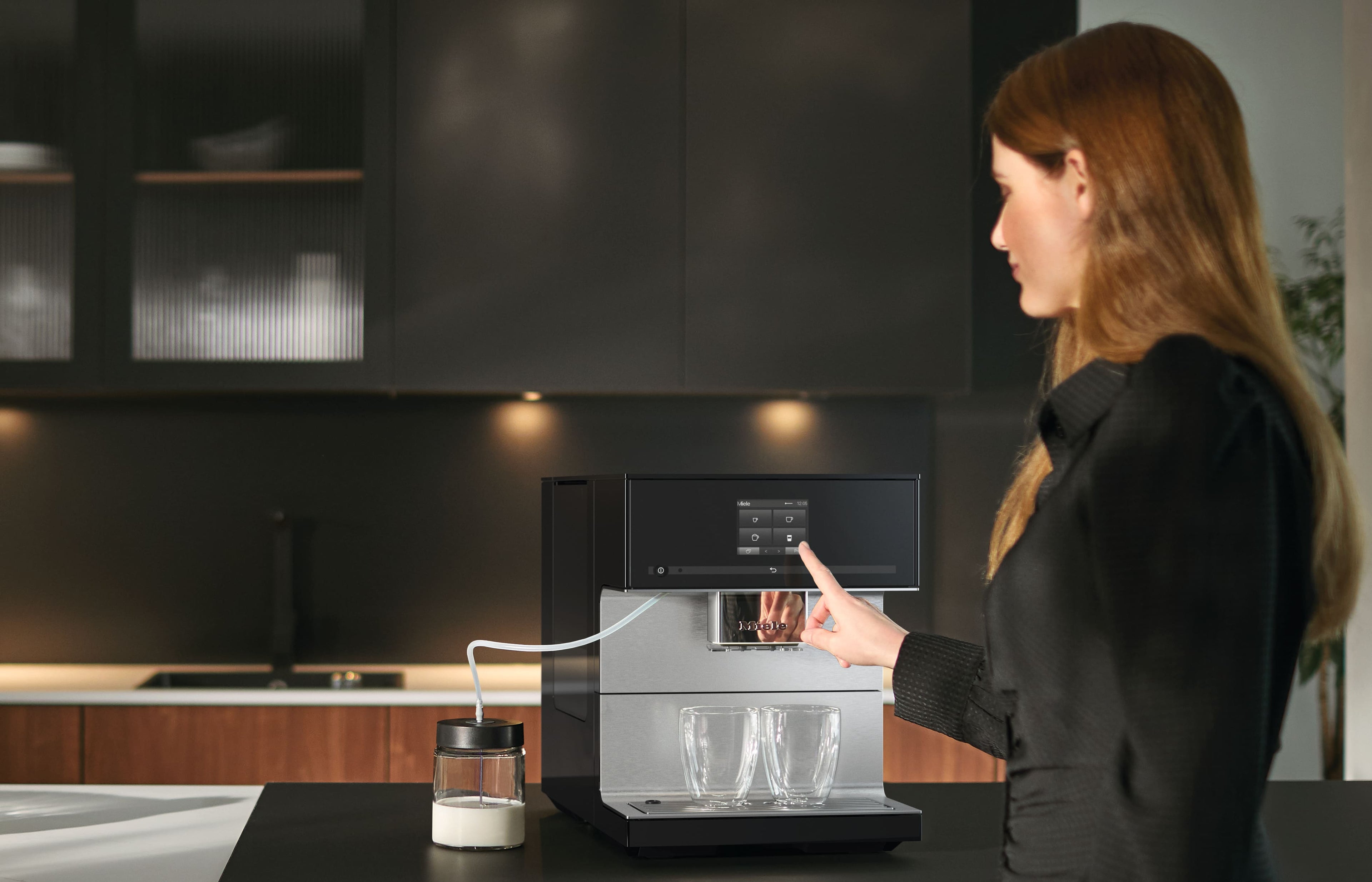 Volně stojící kávovar Miele CM 7350 CoffeePassion