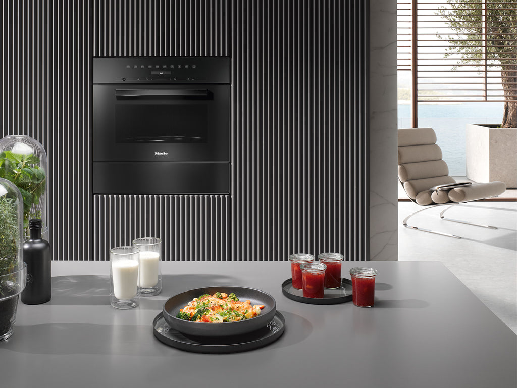 Vestavná mikrovlnná trouba Miele M 7244 TC