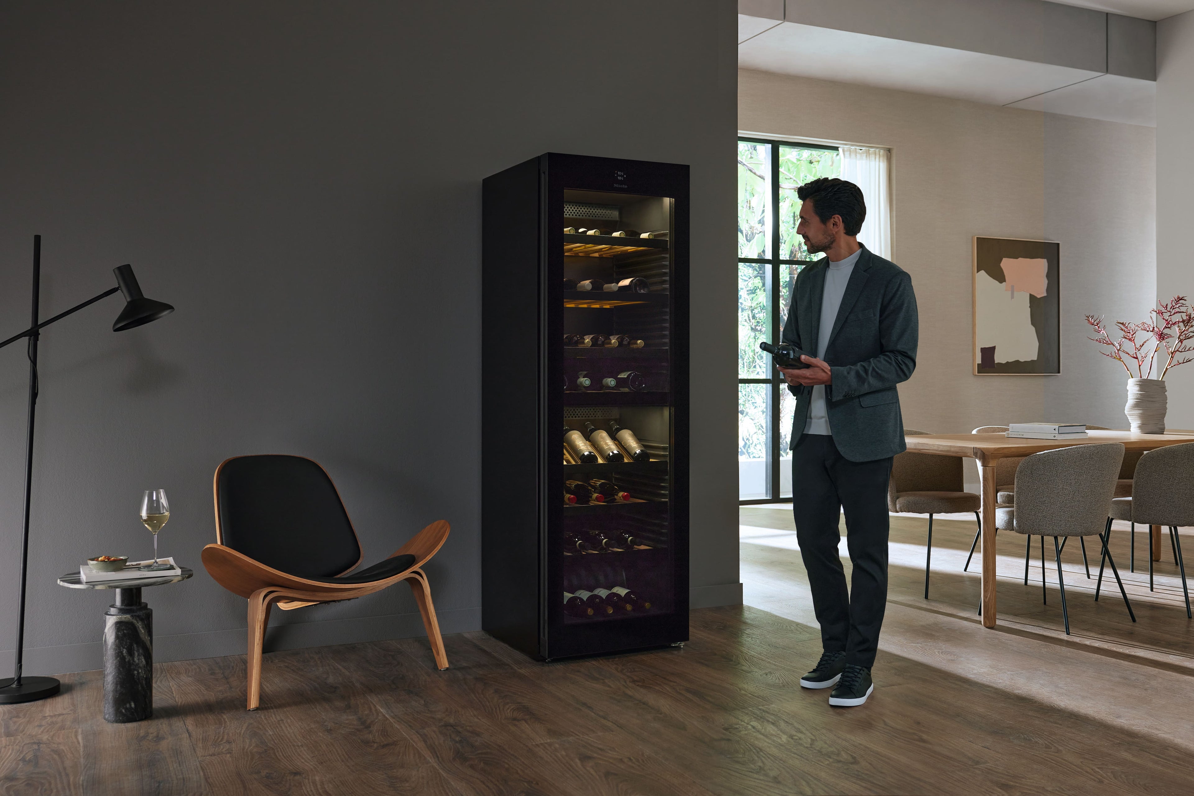 Volně stojící vinotéka Miele KWTS 4785 F