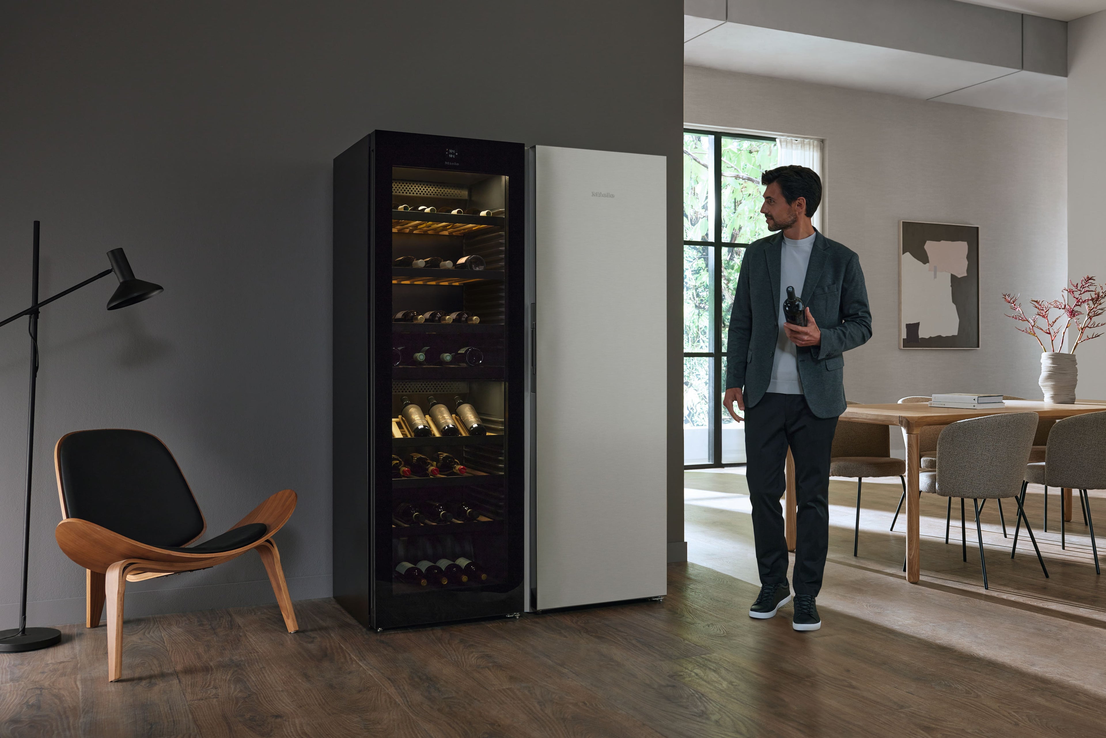 Volně stojící vinotéka Miele KWTS 4785 F