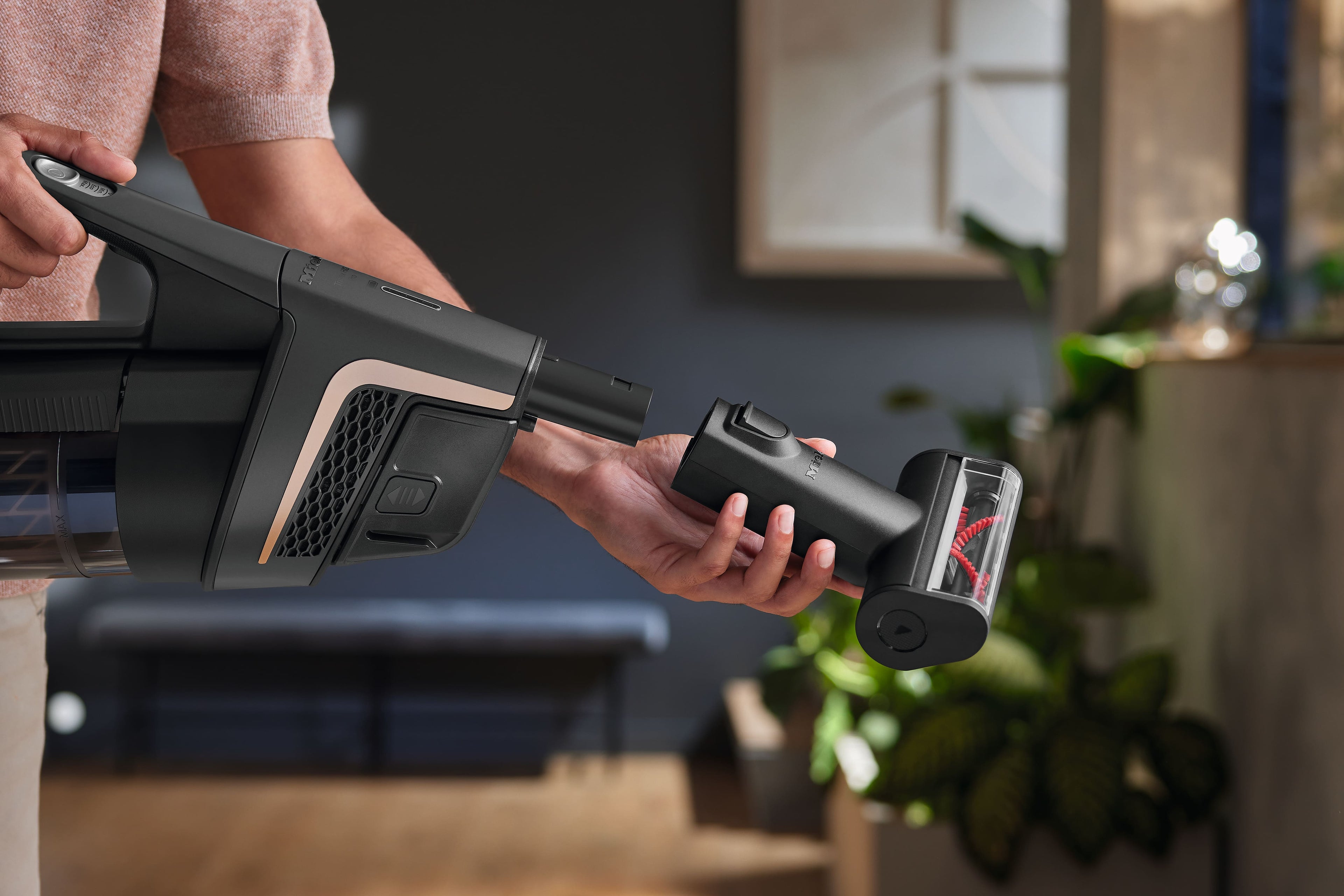 Kompaktní ruční kartáč Miele HX-EC 10
