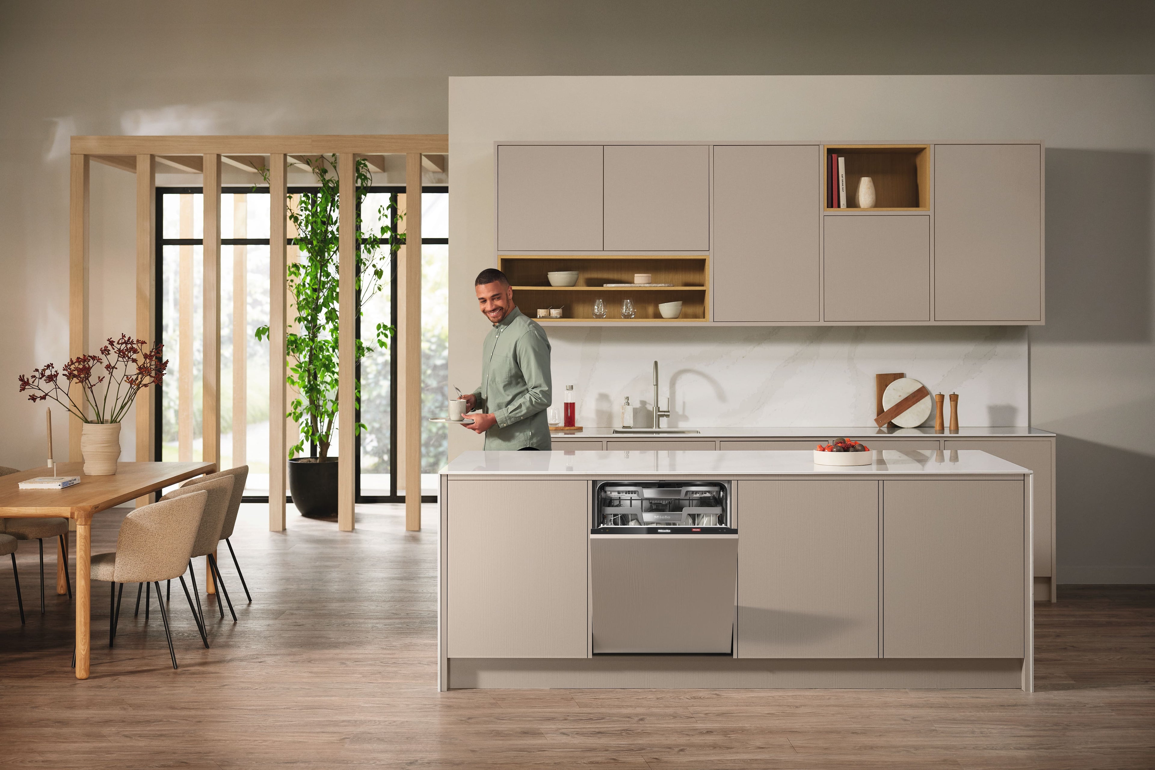 Plně vestavná myčka nádobí Miele G 7980 SCVi AutoDos K2O