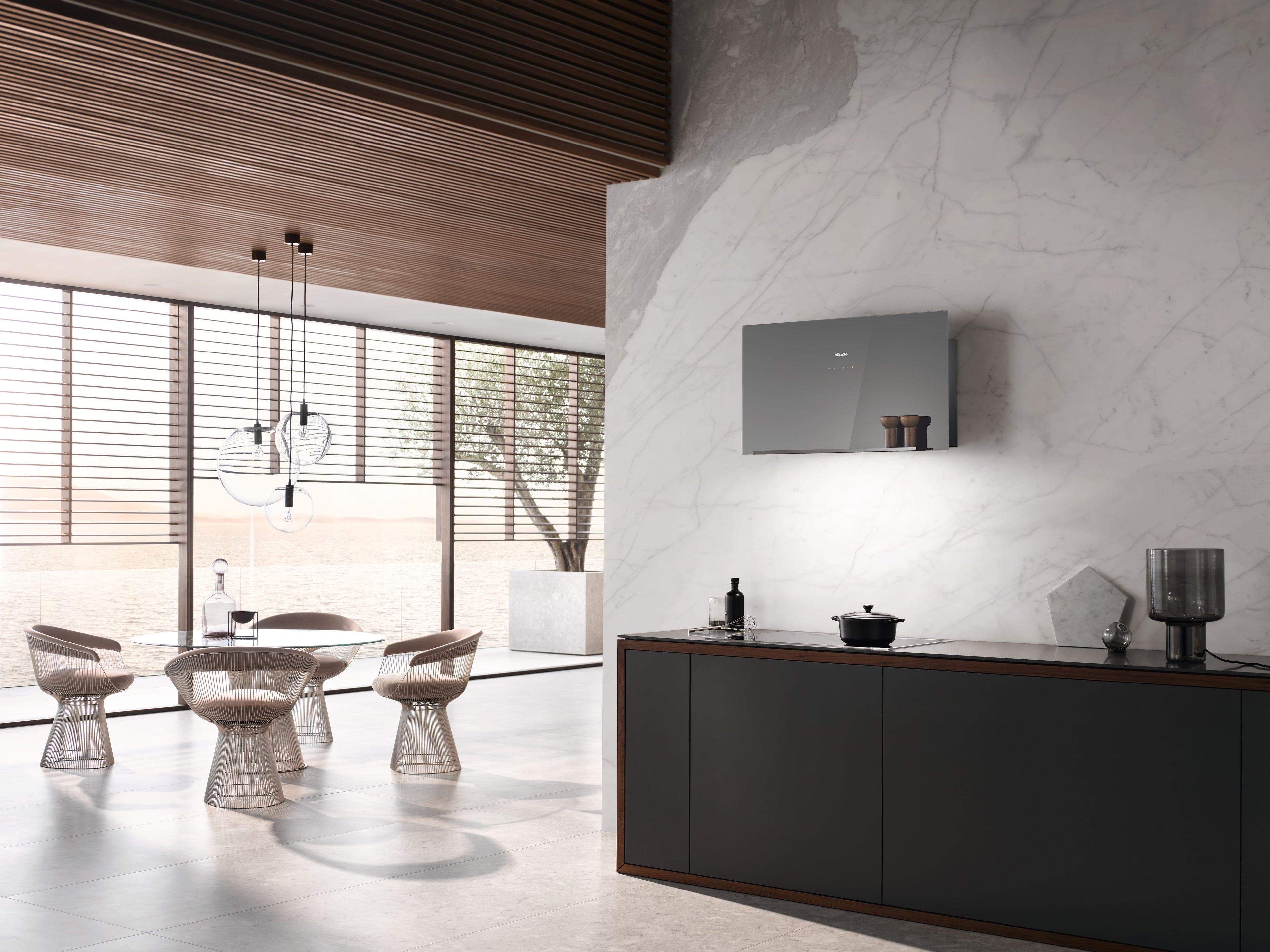 Nástěnný odsávač par Miele DA 9092 W Screen