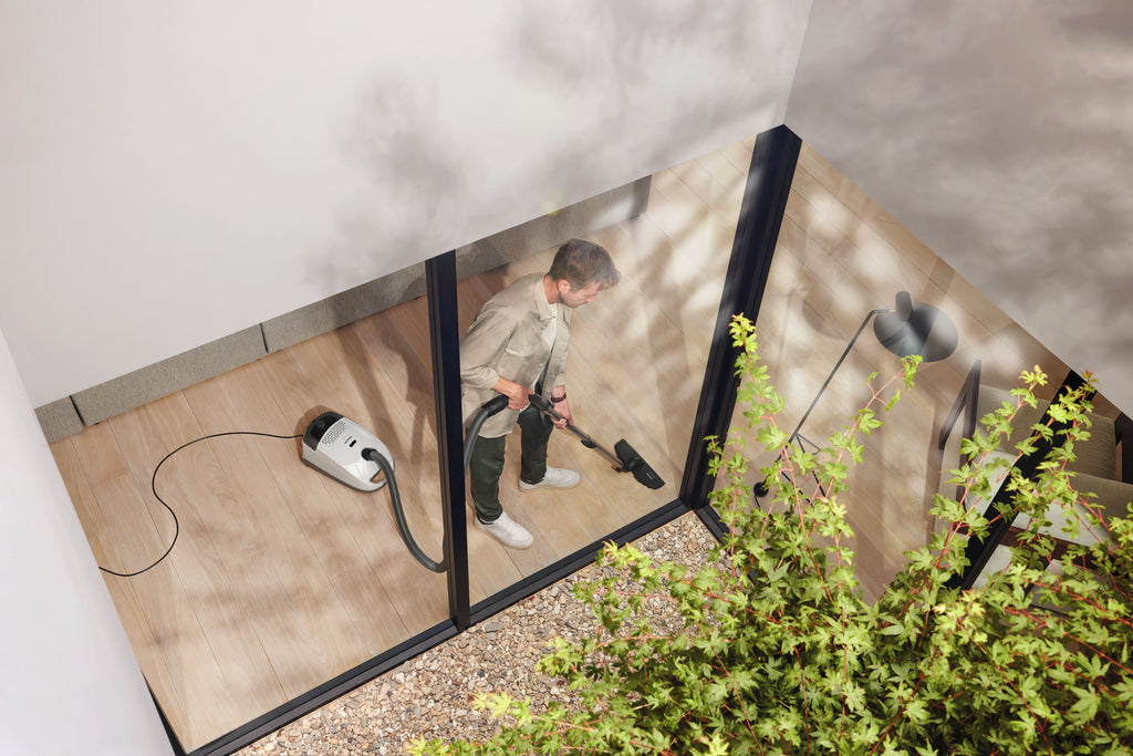 Sáčkový podlahový vysavač Miele Guard S1 Parquet Flex
