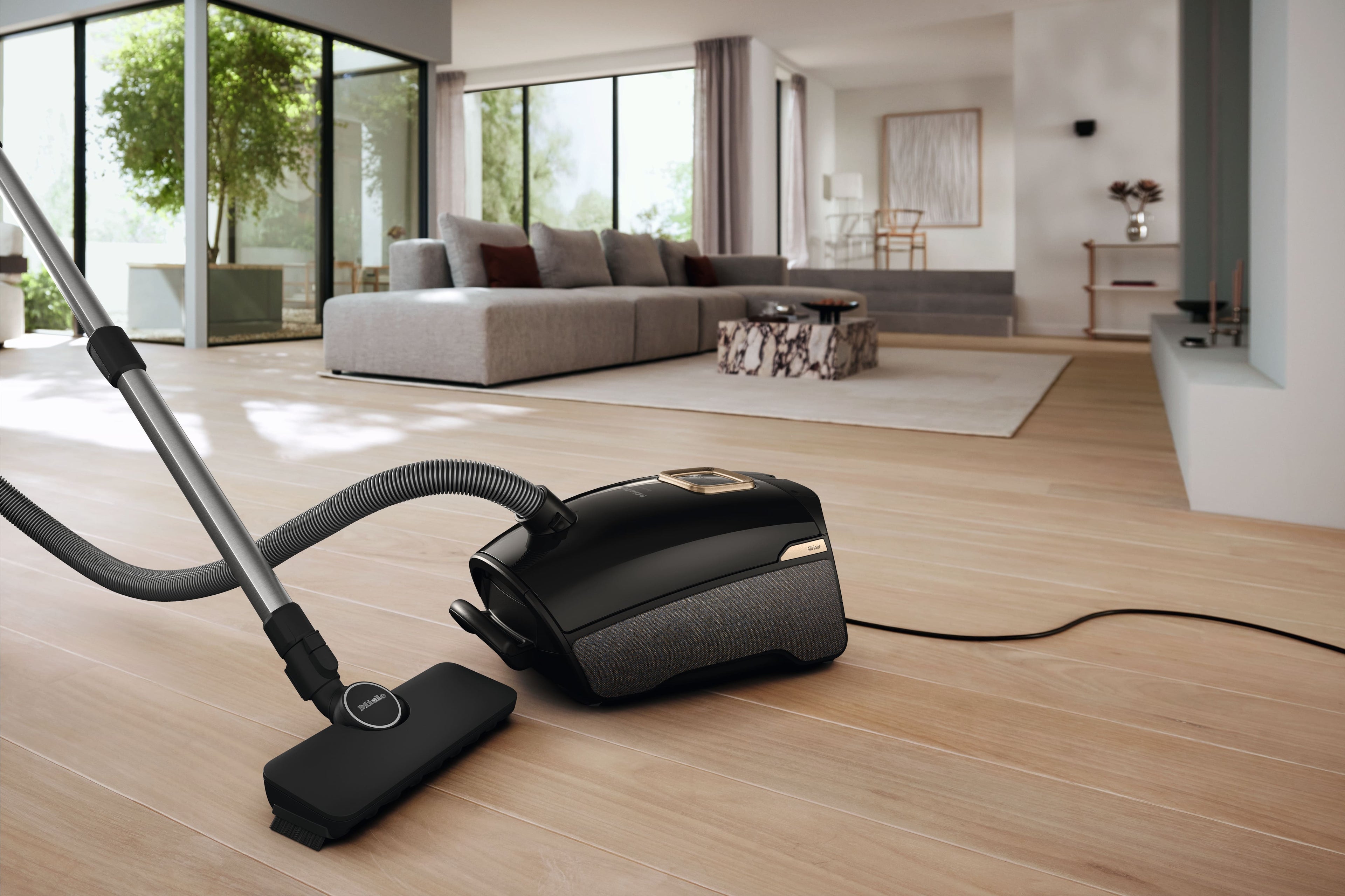 Sáčkový podlahový vysavač Miele Guard L1 AllFloor