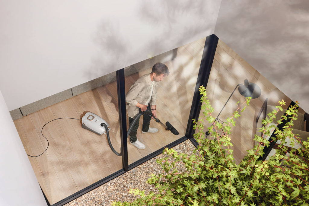 Sáčkový podlahový vysavač Miele Guard L1 Parquet