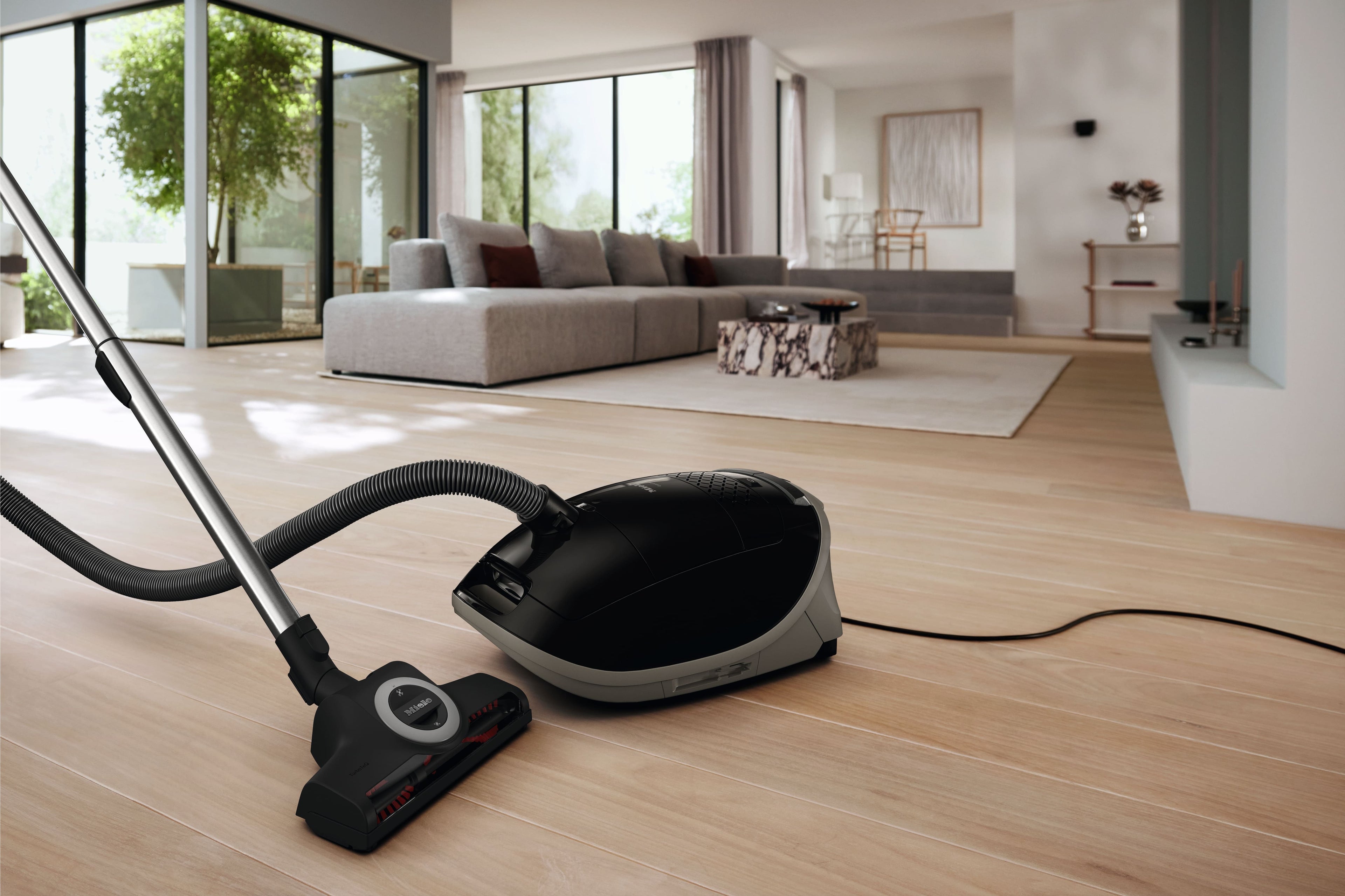 Sáčkový podlahový vysavač Miele Guard M1 Cat & Dog