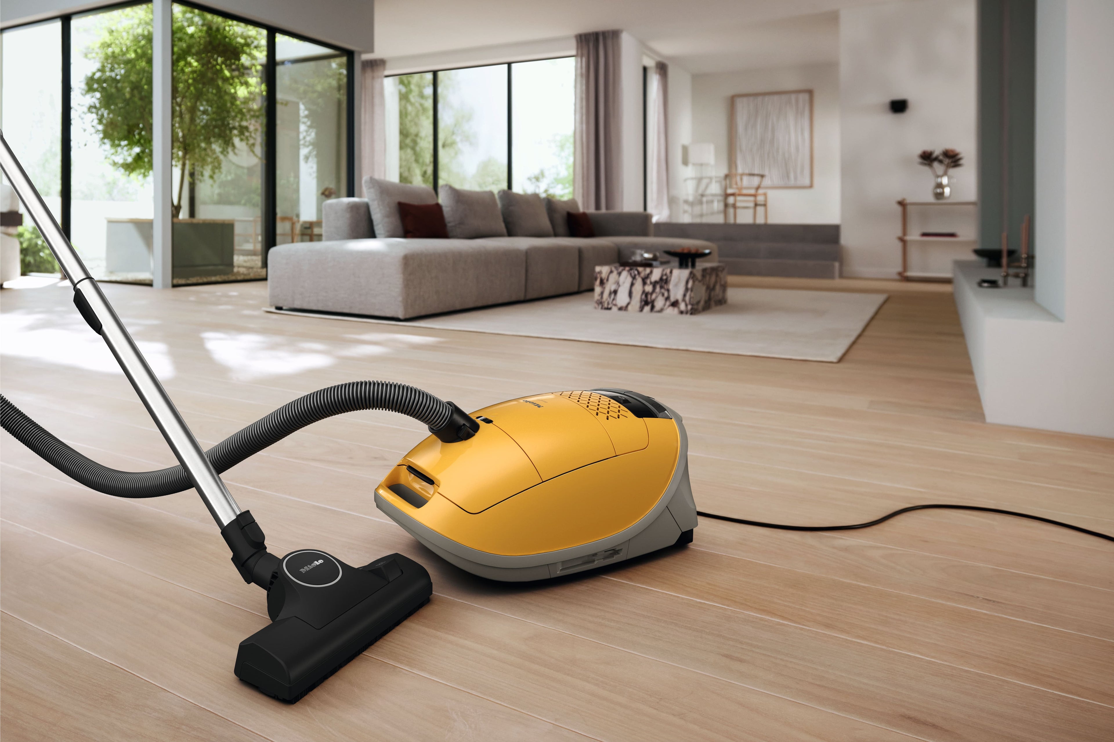 Sáčkový podlahový vysavač Miele Guard M1