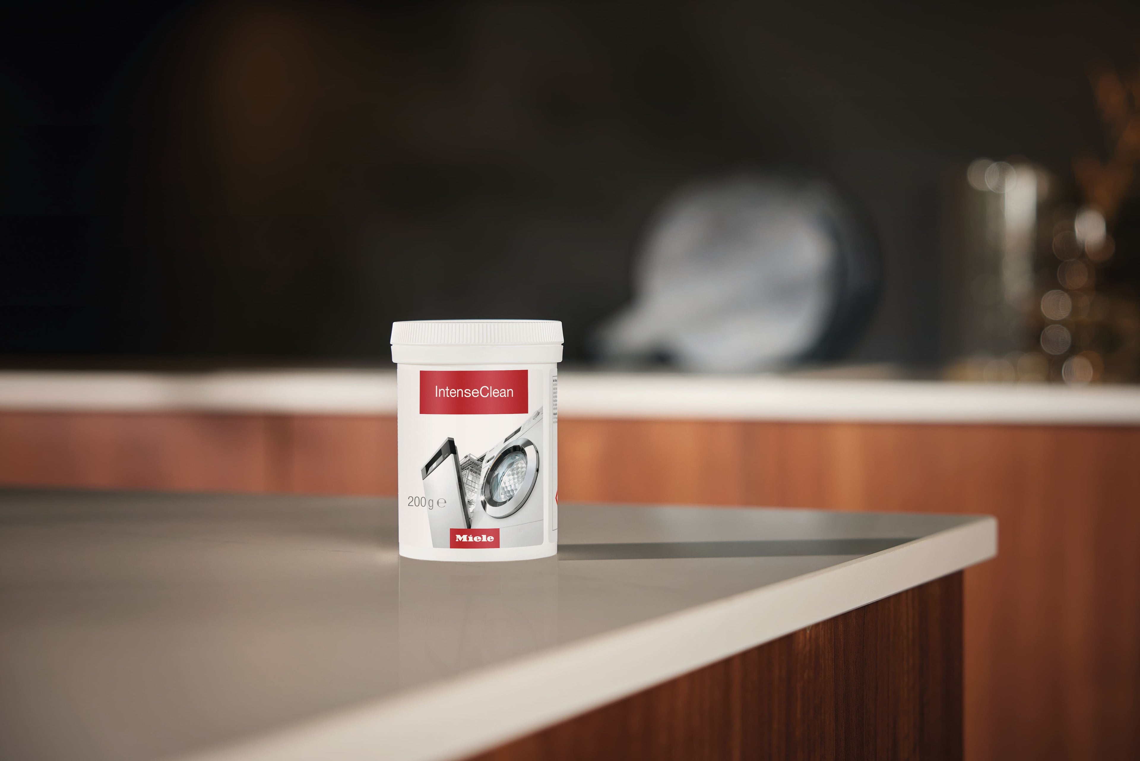 IntenseClean - 200 g cistic�ho prostredku na pr�stroje Miele GP CL WG 2001 P