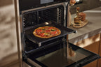 D─Ťrovan├Ż pe─Źic├ş plech AirFry Gourmet Miele HBBL 71